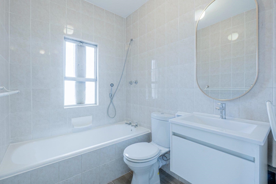 2 Bedroom Property for Sale in Amanzimtoti KwaZulu-Natal