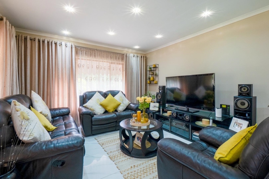 3 Bedroom Property for Sale in Amanzimtoti KwaZulu-Natal