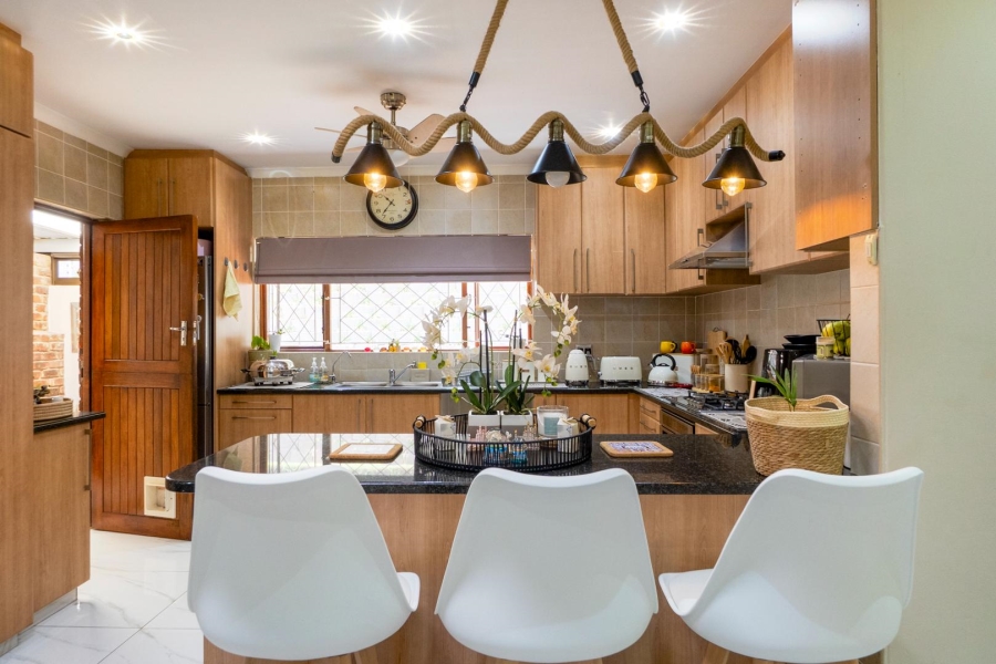 3 Bedroom Property for Sale in Amanzimtoti KwaZulu-Natal