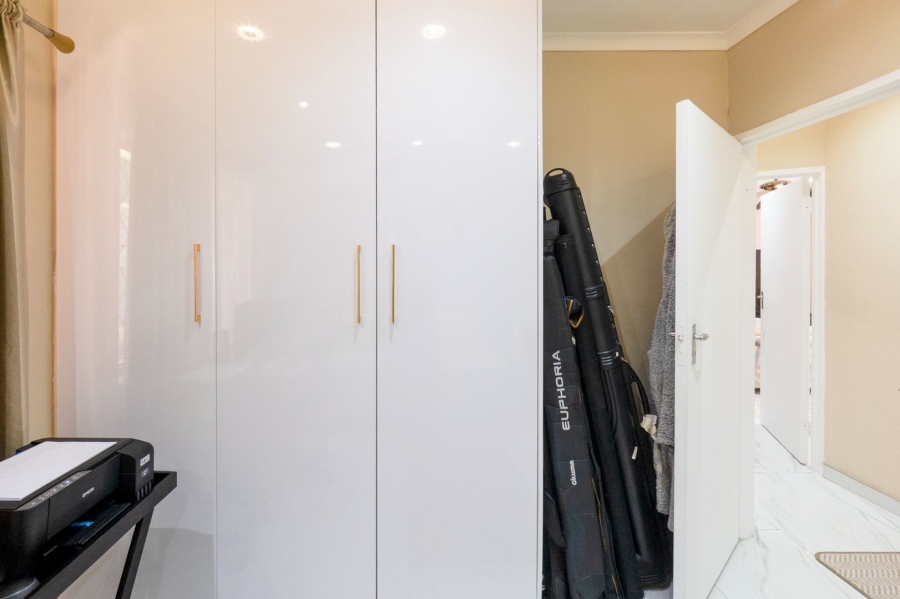 3 Bedroom Property for Sale in Amanzimtoti KwaZulu-Natal