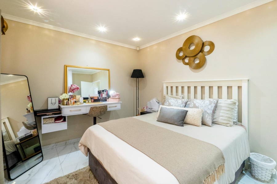 3 Bedroom Property for Sale in Amanzimtoti KwaZulu-Natal