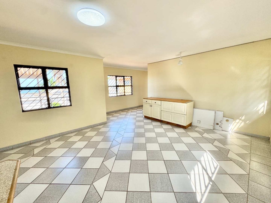 To Let 1 Bedroom Property for Rent in La Lucia KwaZulu-Natal