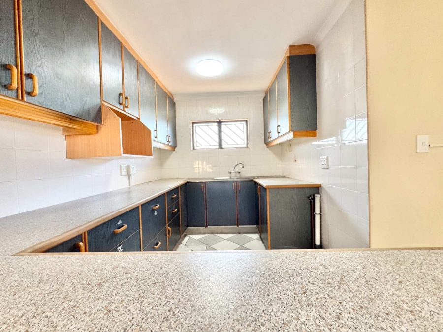 To Let 1 Bedroom Property for Rent in La Lucia KwaZulu-Natal