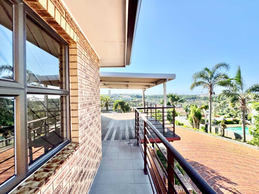 To Let 1 Bedroom Property for Rent in La Lucia KwaZulu-Natal