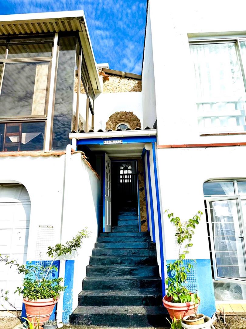 5 Bedroom Property for Sale in Mtwalume KwaZulu-Natal