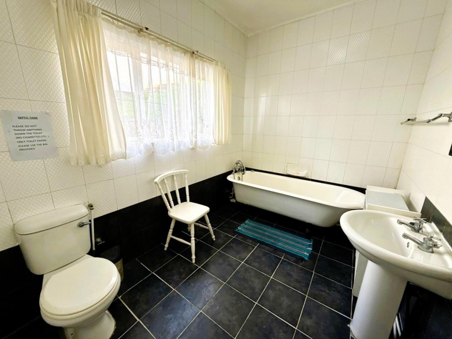 5 Bedroom Property for Sale in Mtwalume KwaZulu-Natal