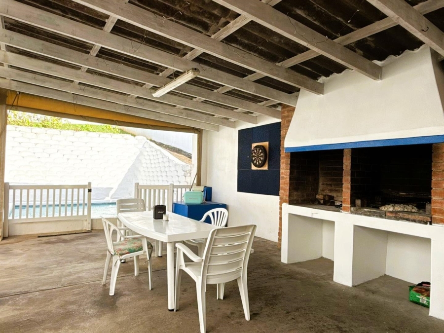 5 Bedroom Property for Sale in Mtwalume KwaZulu-Natal