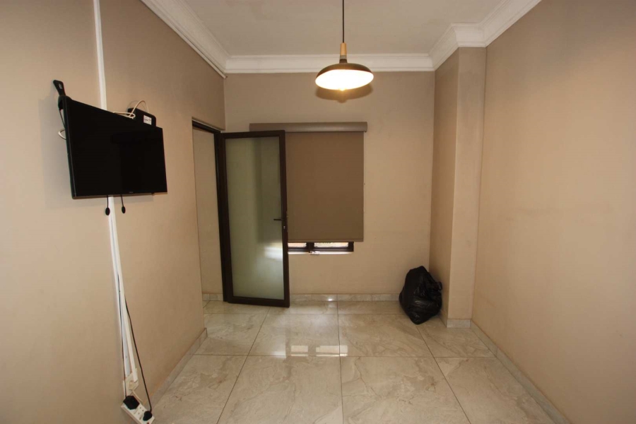 To Let 4 Bedroom Property for Rent in La Lucia KwaZulu-Natal