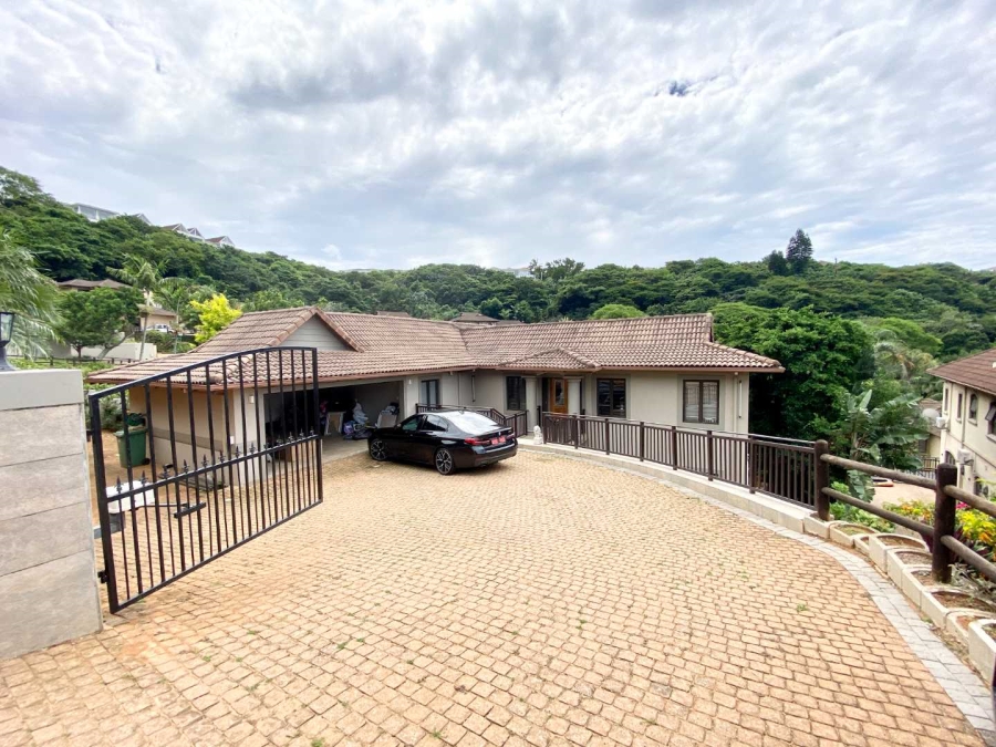 To Let 4 Bedroom Property for Rent in La Lucia KwaZulu-Natal