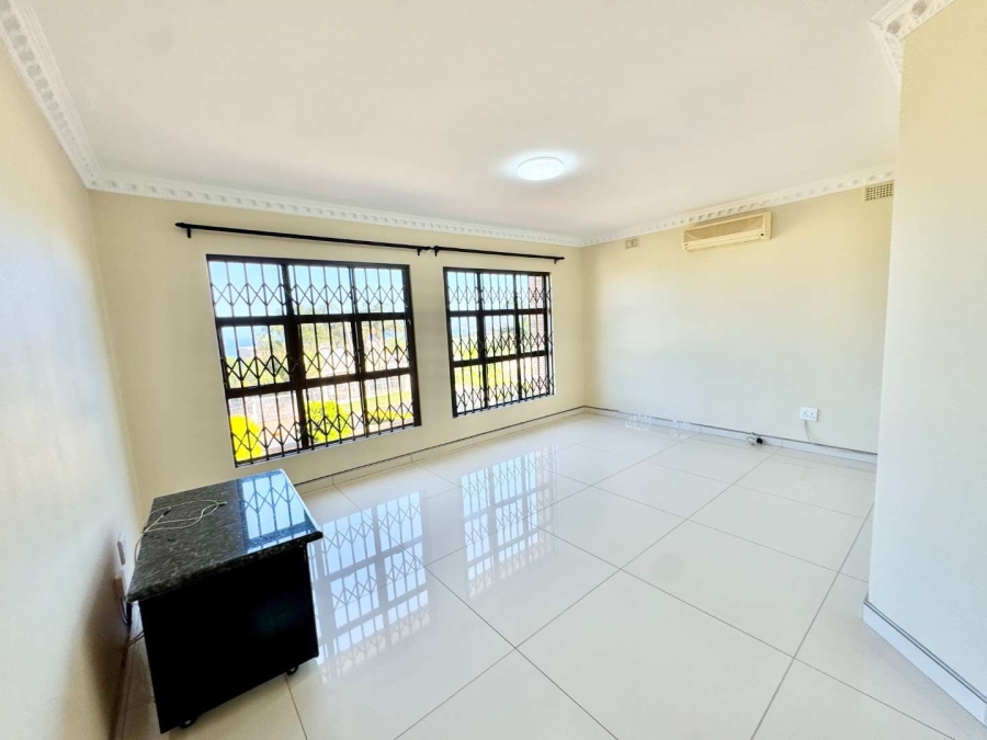 To Let 4 Bedroom Property for Rent in La Lucia KwaZulu-Natal