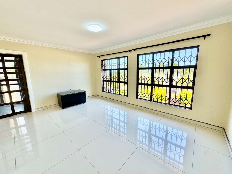 To Let 4 Bedroom Property for Rent in La Lucia KwaZulu-Natal