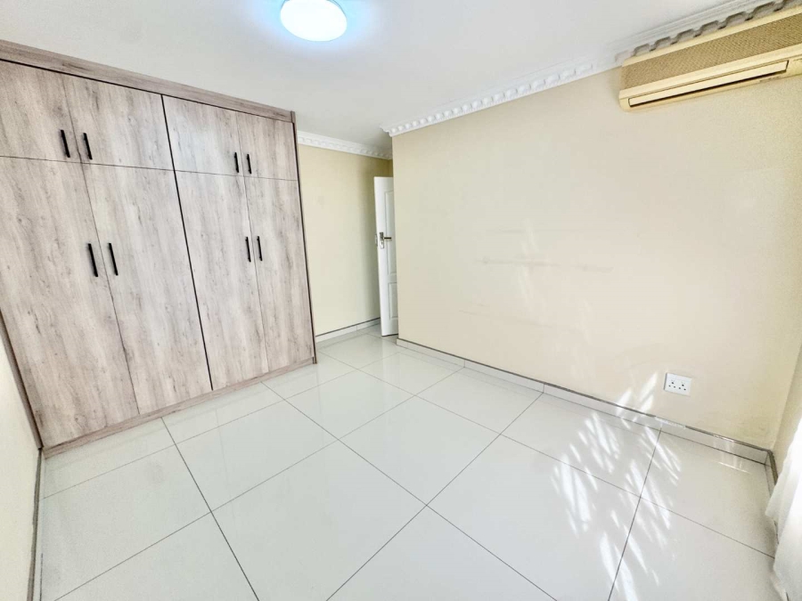 To Let 4 Bedroom Property for Rent in La Lucia KwaZulu-Natal