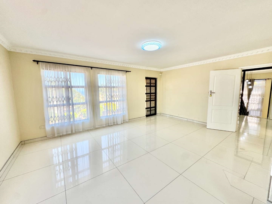 To Let 4 Bedroom Property for Rent in La Lucia KwaZulu-Natal