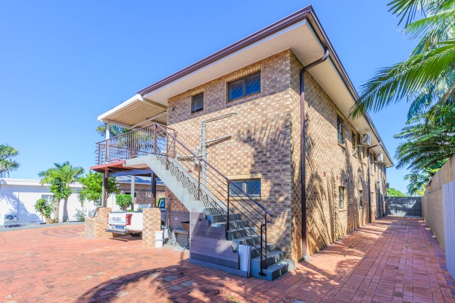 To Let 4 Bedroom Property for Rent in La Lucia KwaZulu-Natal