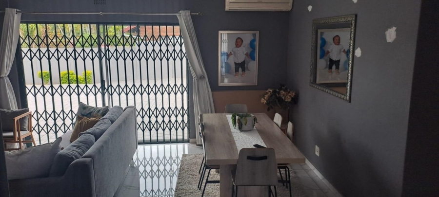 4 Bedroom Property for Sale in Meer En See KwaZulu-Natal