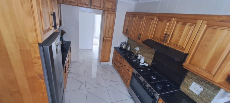 4 Bedroom Property for Sale in Meer En See KwaZulu-Natal