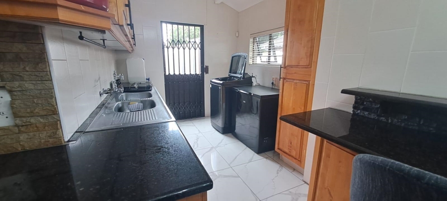4 Bedroom Property for Sale in Meer En See KwaZulu-Natal