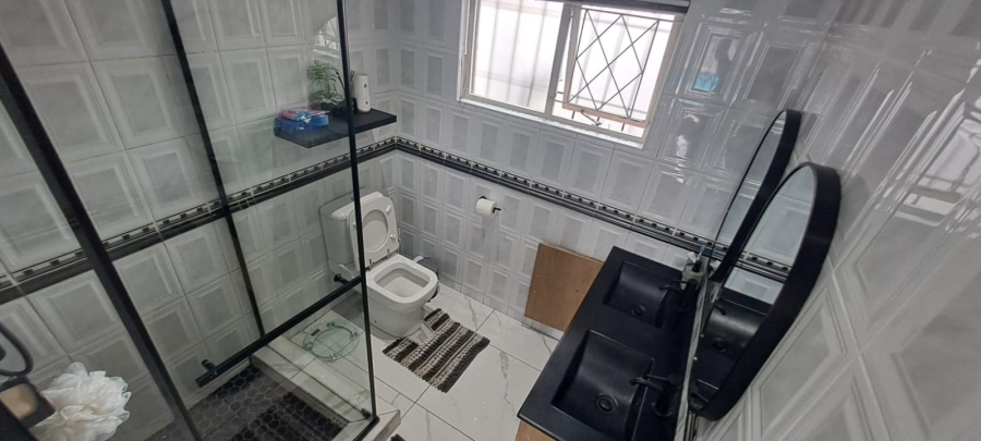 4 Bedroom Property for Sale in Meer En See KwaZulu-Natal