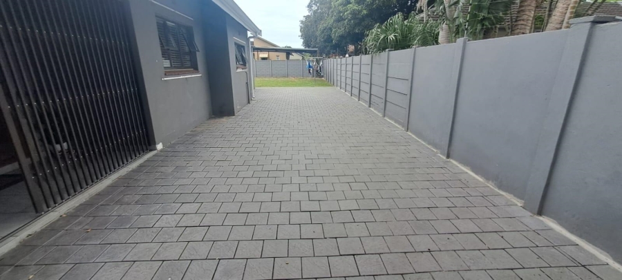 4 Bedroom Property for Sale in Meer En See KwaZulu-Natal