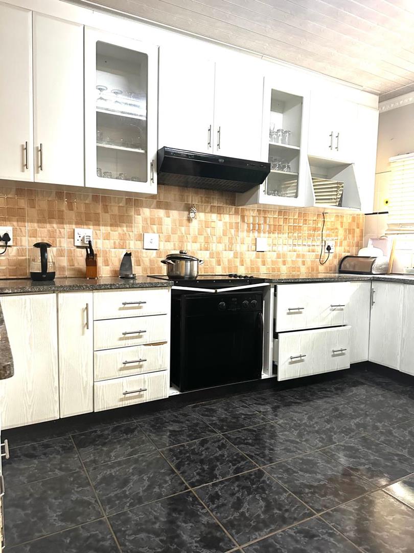 4 Bedroom Property for Sale in Richem KwaZulu-Natal