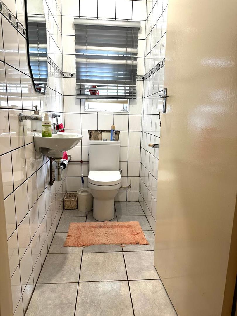 4 Bedroom Property for Sale in Richem KwaZulu-Natal