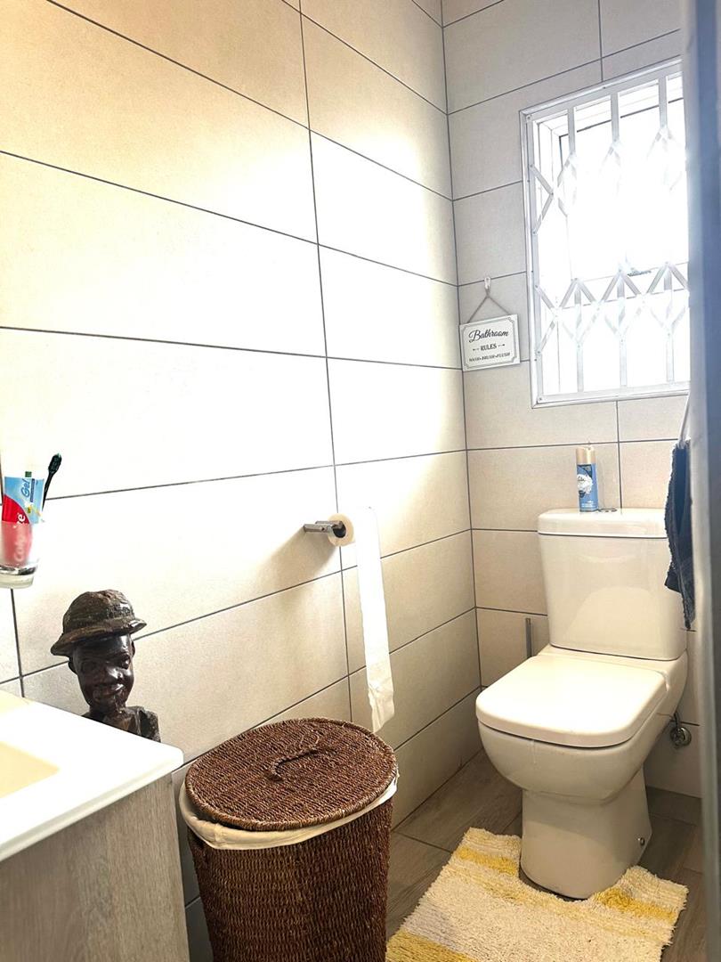 4 Bedroom Property for Sale in Richem KwaZulu-Natal