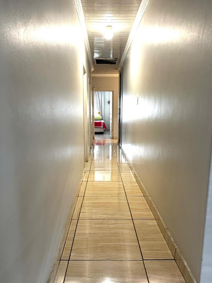 4 Bedroom Property for Sale in Richem KwaZulu-Natal