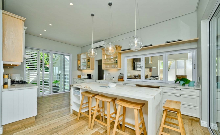 6 Bedroom Property for Sale in Umhlanga KwaZulu-Natal