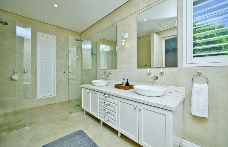 6 Bedroom Property for Sale in Umhlanga KwaZulu-Natal