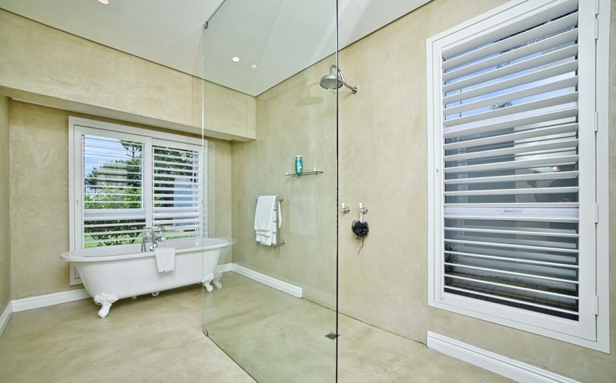 6 Bedroom Property for Sale in Umhlanga KwaZulu-Natal