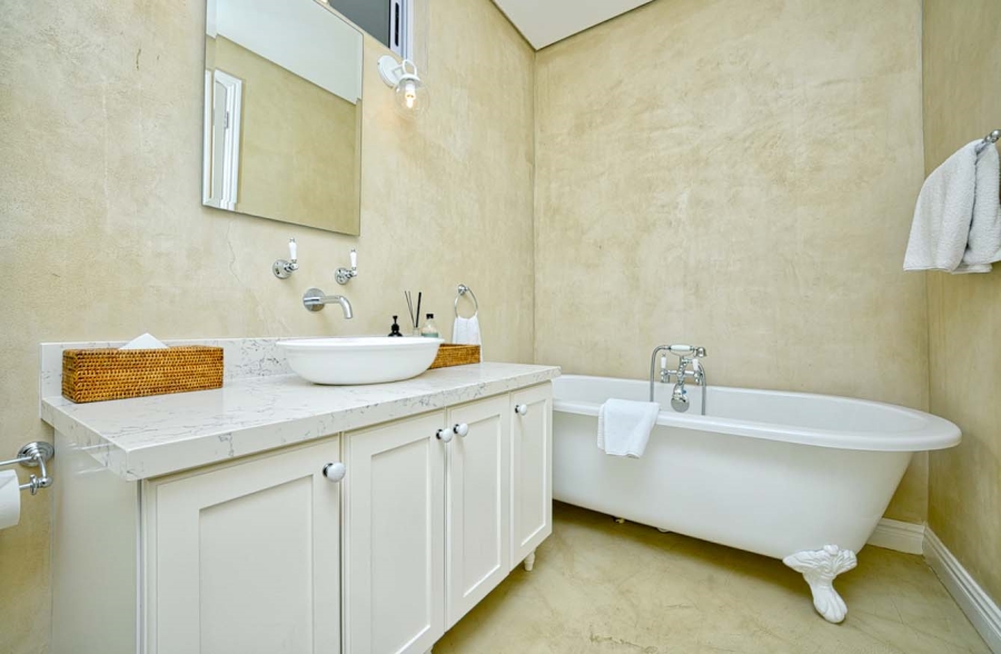 6 Bedroom Property for Sale in Umhlanga KwaZulu-Natal