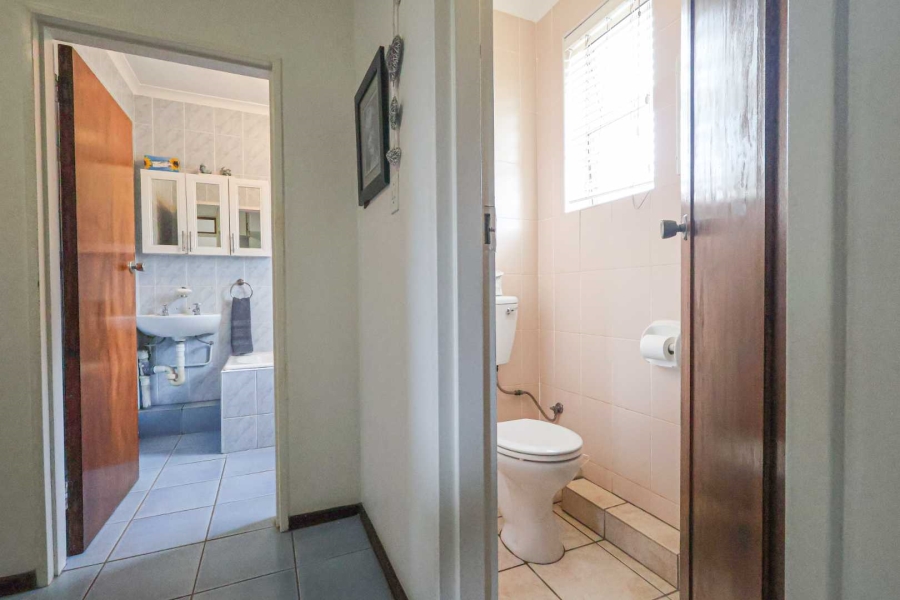 3 Bedroom Property for Sale in Woodhaven KwaZulu-Natal