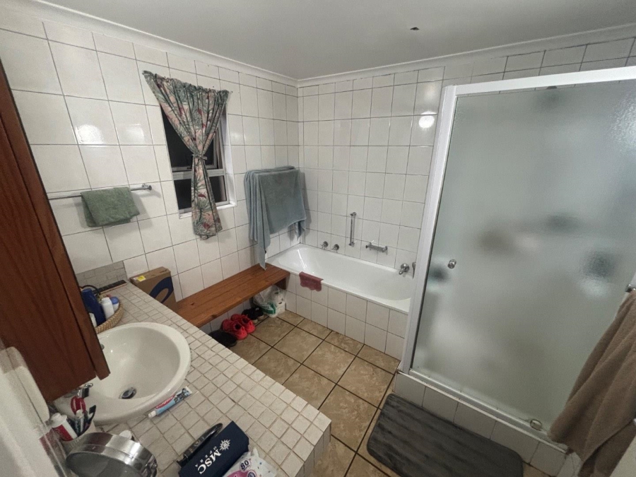 2 Bedroom Property for Sale in Hillcrest KwaZulu-Natal