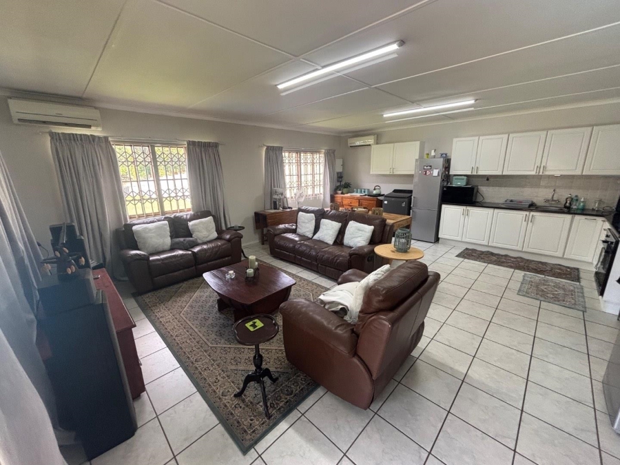 To Let 2 Bedroom Property for Rent in Winston Park KwaZulu-Natal