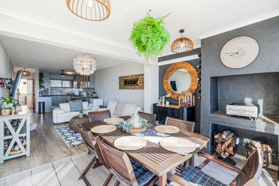 2 Bedroom Property for Sale in Amanzimtoti KwaZulu-Natal