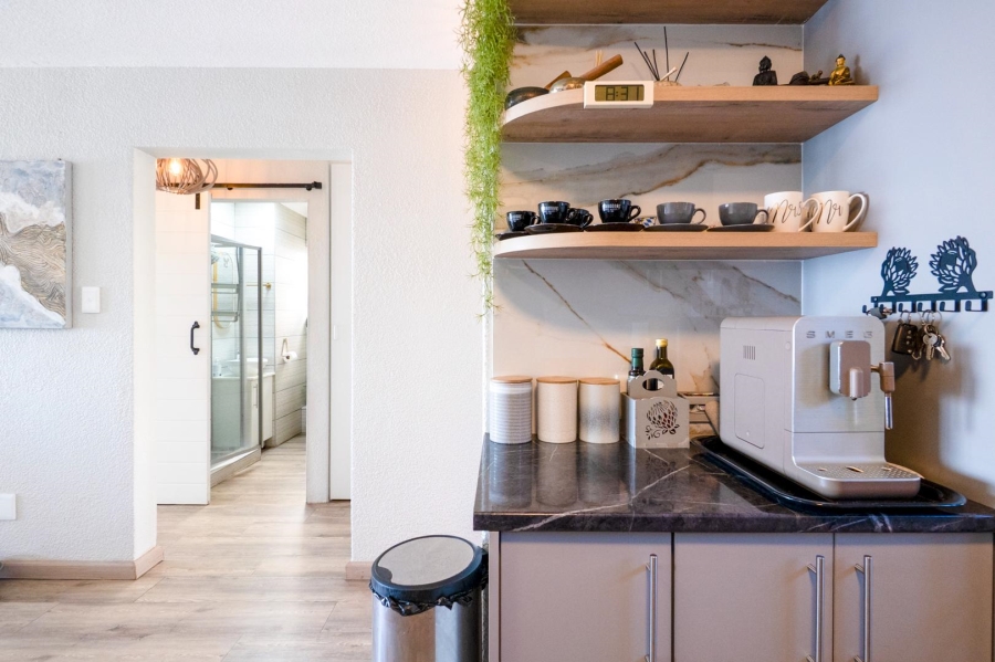 2 Bedroom Property for Sale in Amanzimtoti KwaZulu-Natal