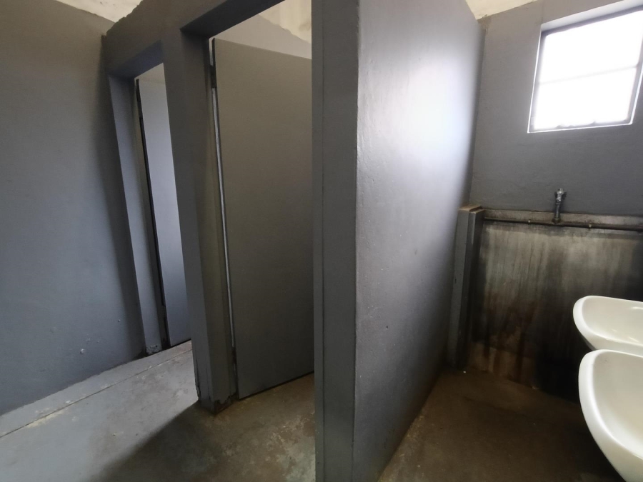 To Let commercial Property for Rent in New Germany KwaZulu-Natal