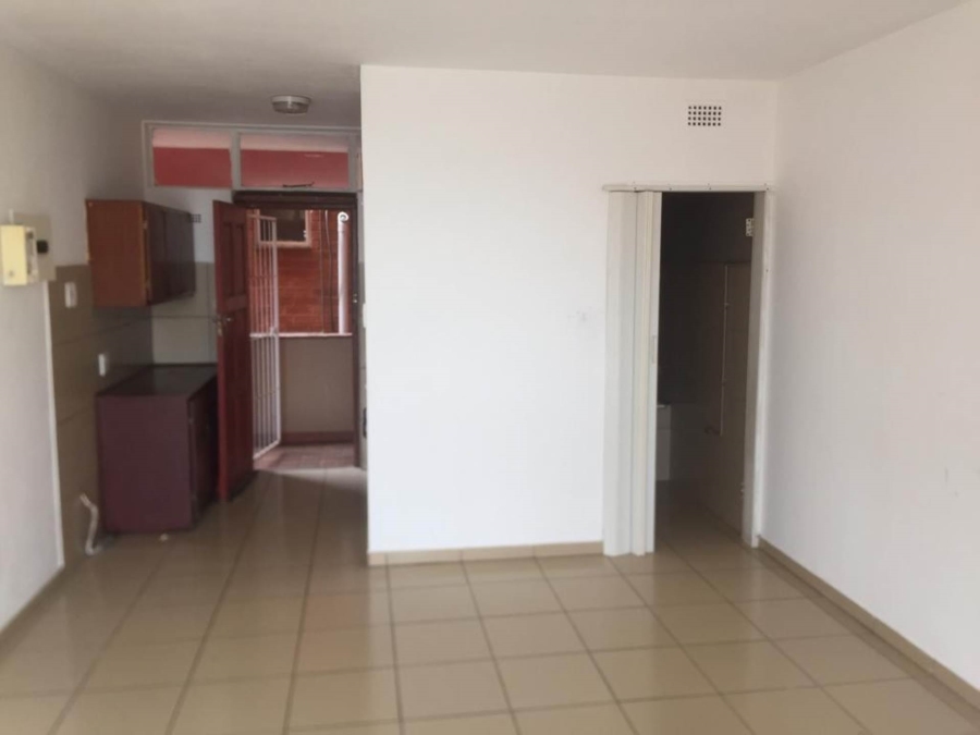 1 Bedroom Property for Sale in Empangeni Central KwaZulu-Natal