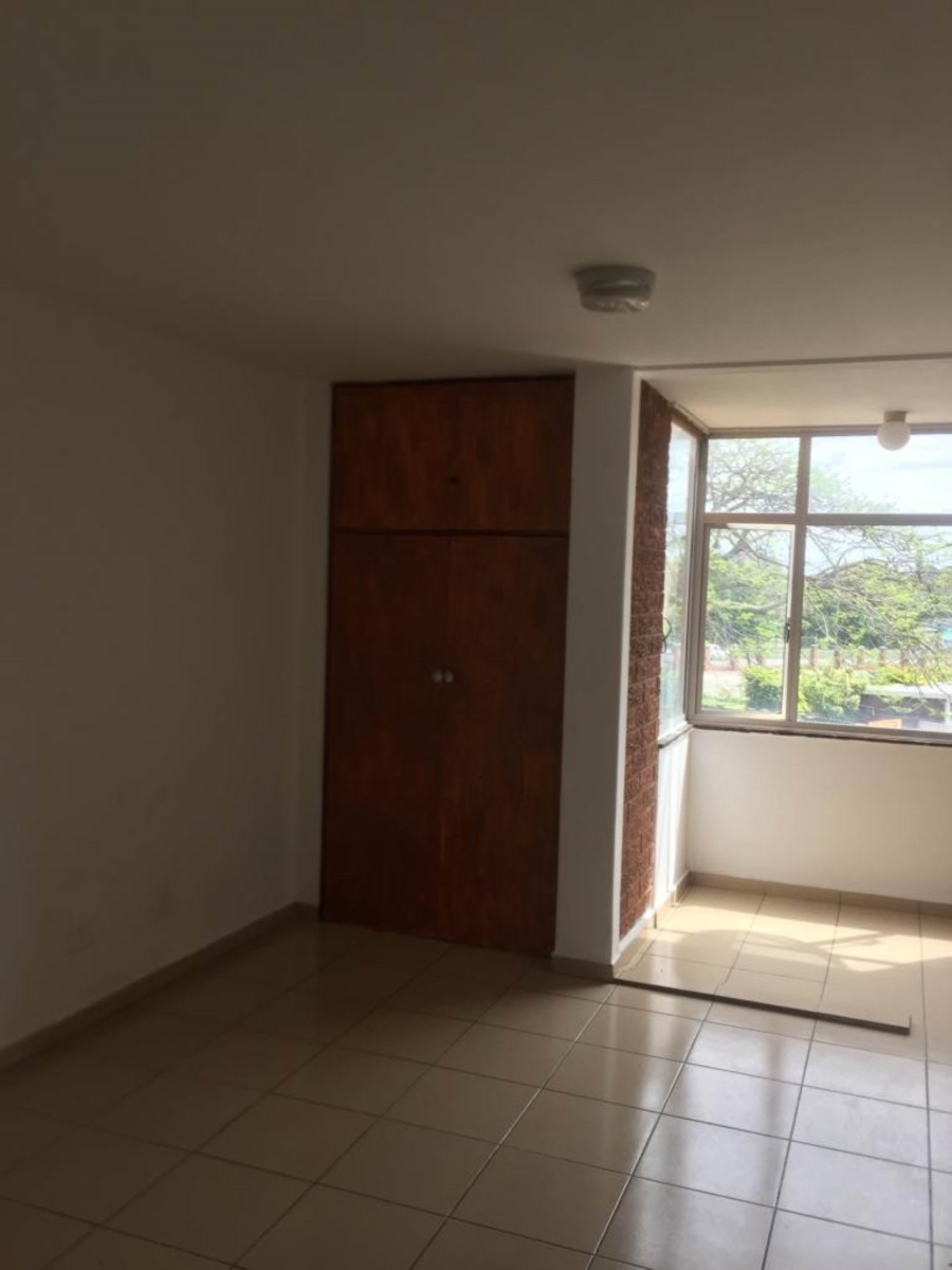 1 Bedroom Property for Sale in Empangeni Central KwaZulu-Natal