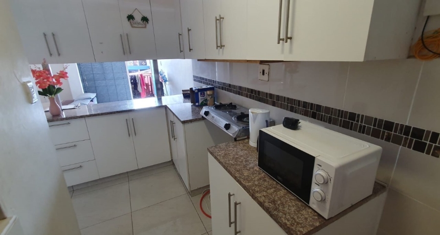 1 Bedroom Property for Sale in Empangeni Central KwaZulu-Natal