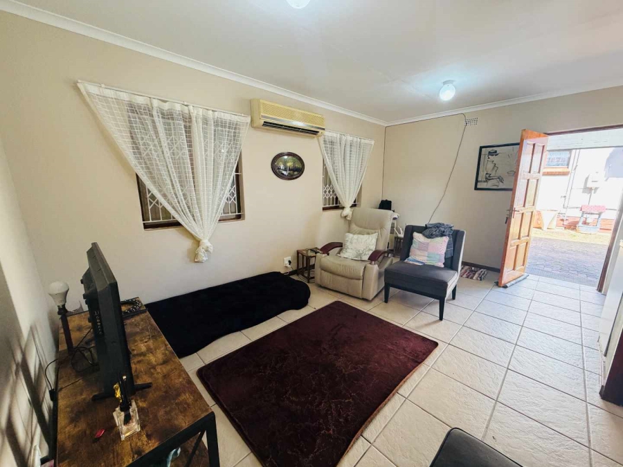 To Let 2 Bedroom Property for Rent in Glen Hills KwaZulu-Natal