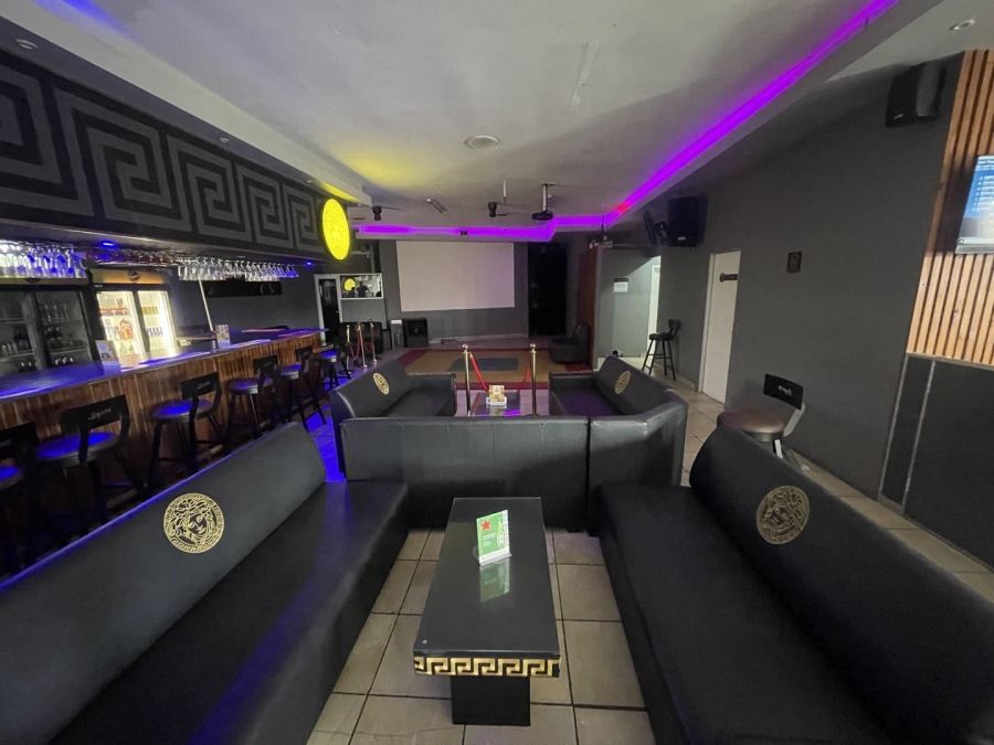 To Let Commercial Property for Rent in Red Hill KwaZulu-Natal