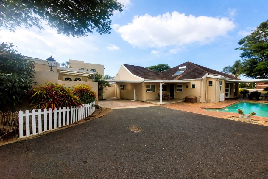 4 Bedroom Property for Sale in Windermere KwaZulu-Natal