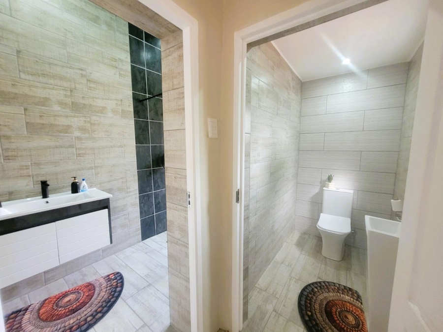 4 Bedroom Property for Sale in Windermere KwaZulu-Natal