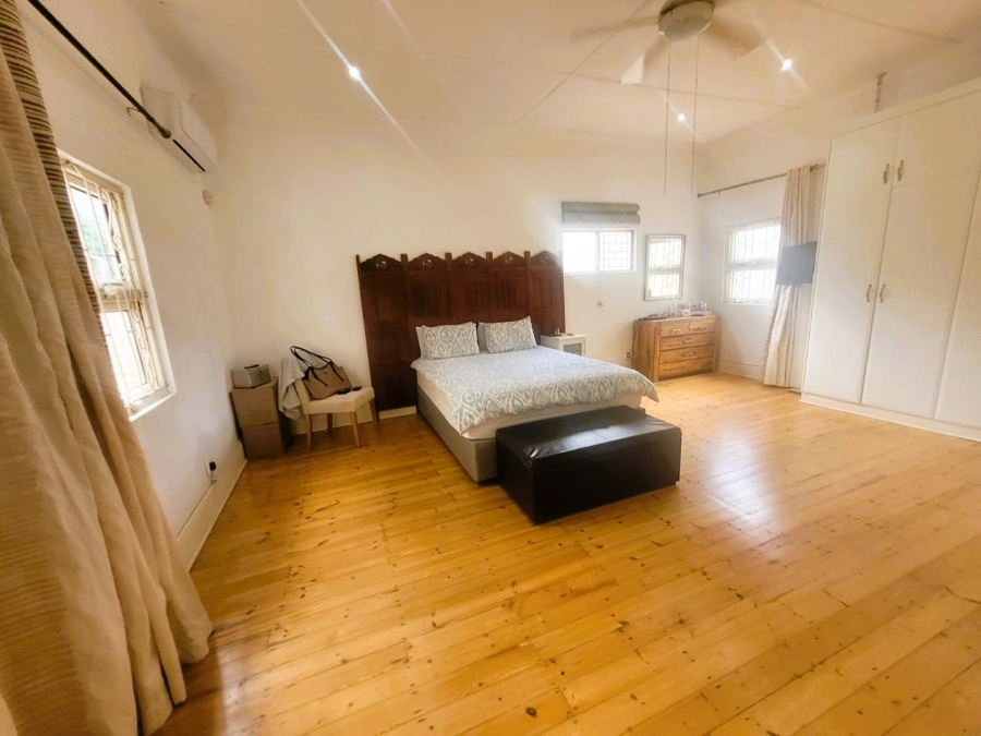 4 Bedroom Property for Sale in Windermere KwaZulu-Natal