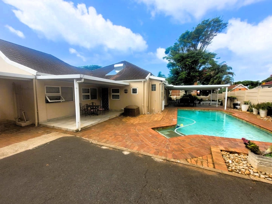 4 Bedroom Property for Sale in Windermere KwaZulu-Natal