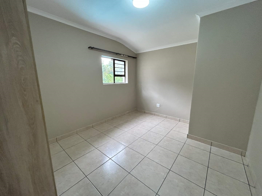 2 Bedroom Property for Sale in Waterfall KwaZulu-Natal