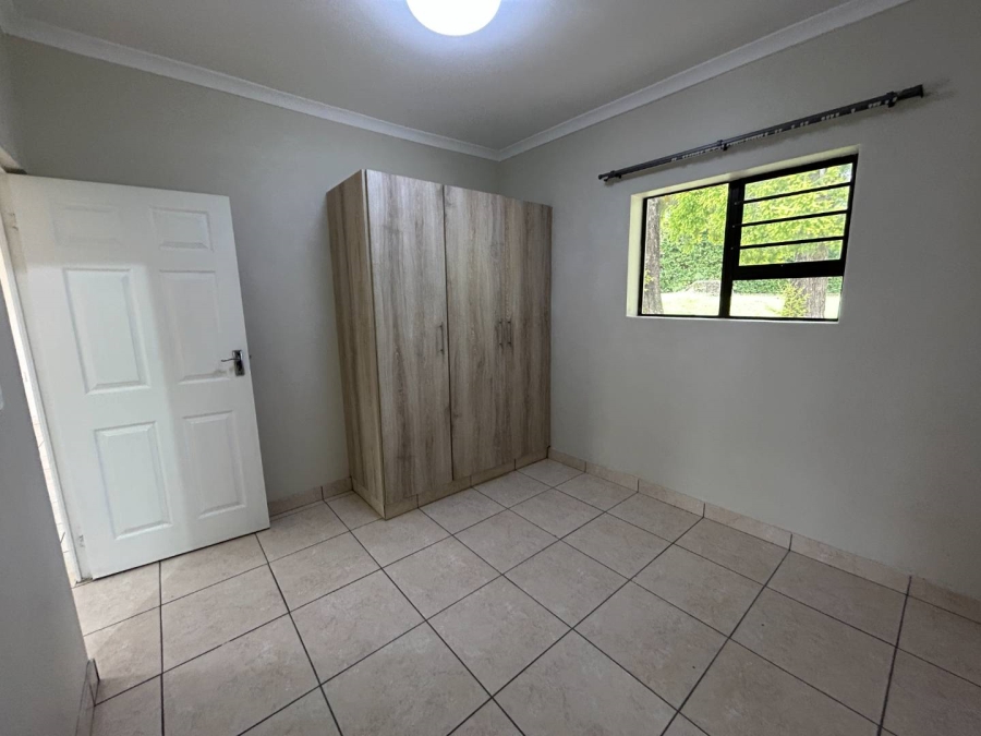 2 Bedroom Property for Sale in Waterfall KwaZulu-Natal
