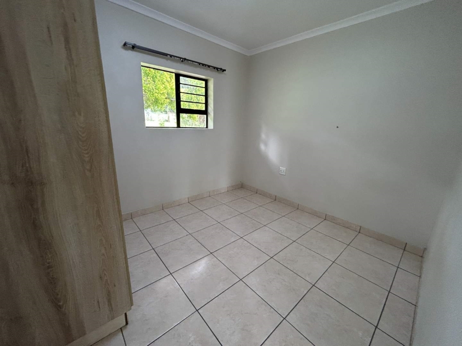 2 Bedroom Property for Sale in Waterfall KwaZulu-Natal