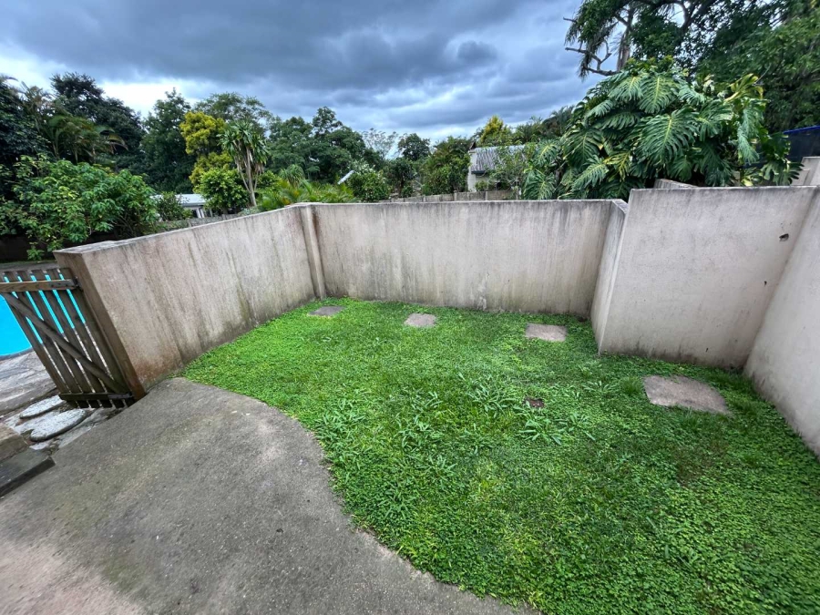 2 Bedroom Property for Sale in Waterfall KwaZulu-Natal